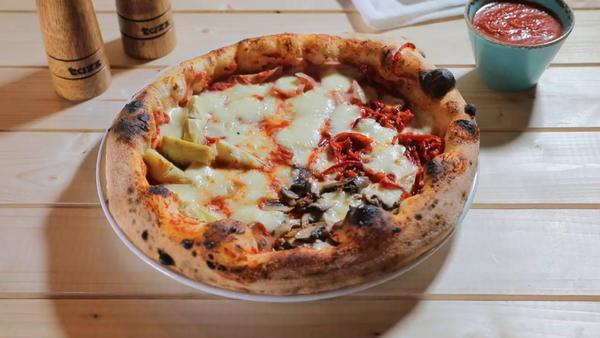 Pizza Quatro Stagioni